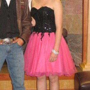 Stunning Black and Pink Short Dress